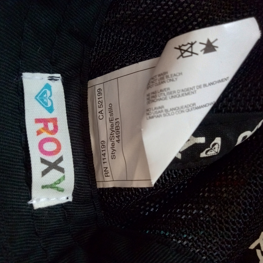 Roxy hat - Picture 3 of 3